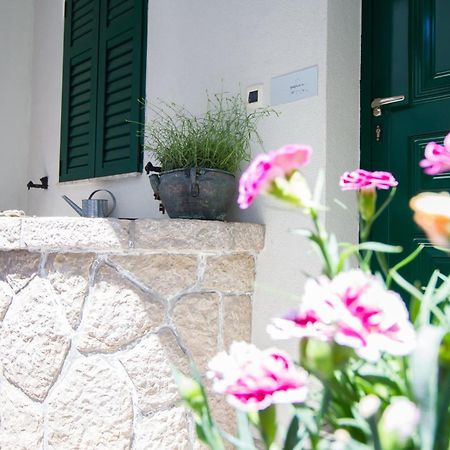 Apartments Petrinic Crnogaj Baška Eksteriør bilde